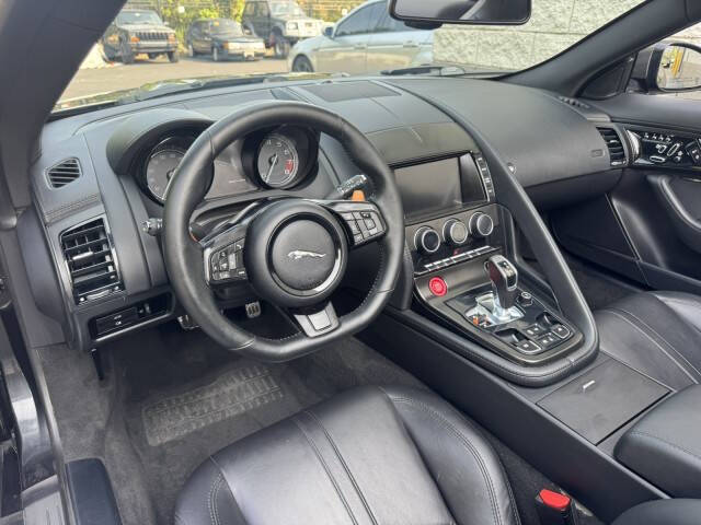 2015 Jaguar F-TYPE V8 S