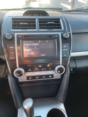 2014 Toyota Camry SE