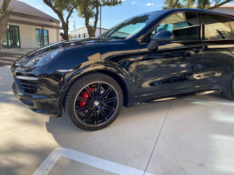 2013 Porsche Cayenne GTS