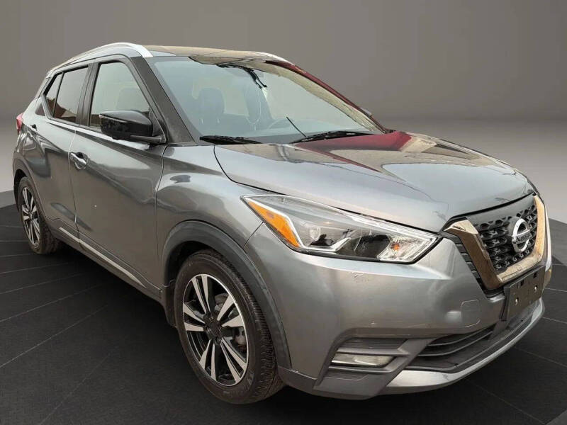 2020 Nissan Kicks SR