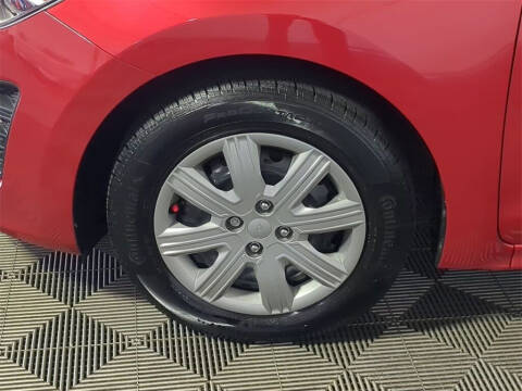 2023 Kia Rio 5-Door S