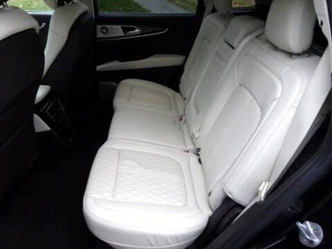 2021 Lincoln Nautilus Black Label