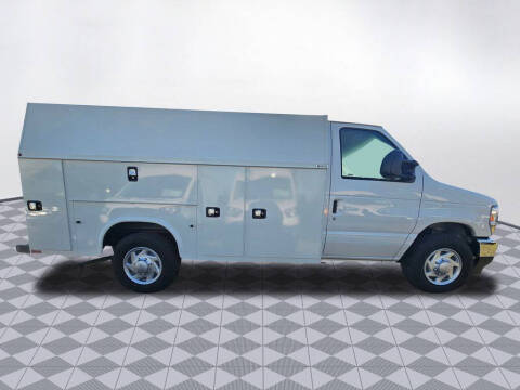 2025 Ford E-Series