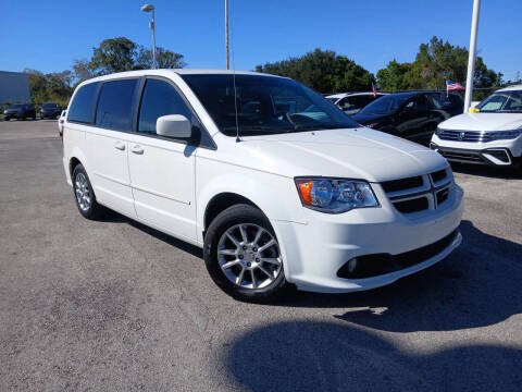 2013 Dodge Grand Caravan R/T