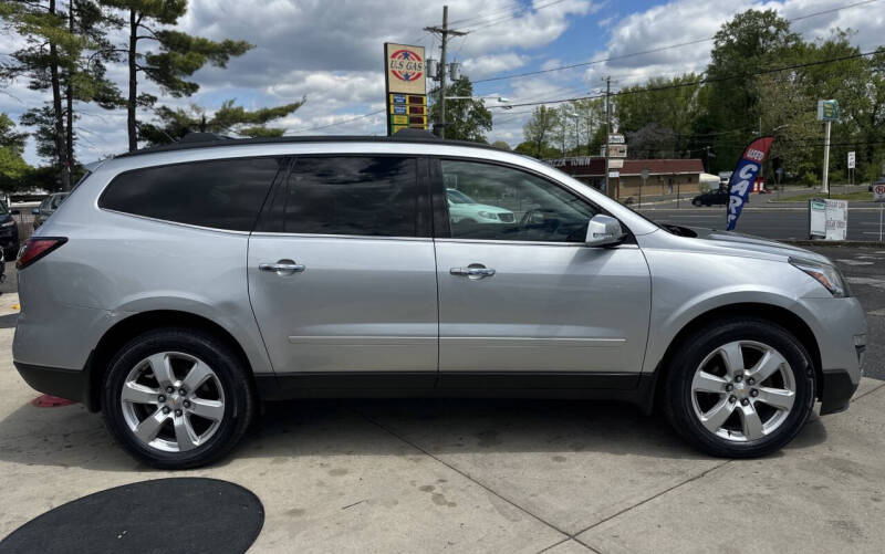 2017 Chevrolet Traverse LT