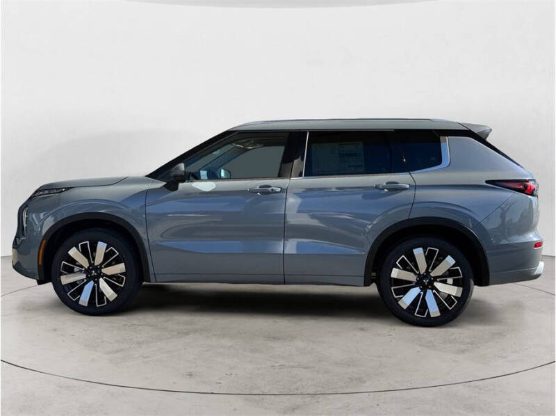 2026 Mitsubishi Outlander Black Edition