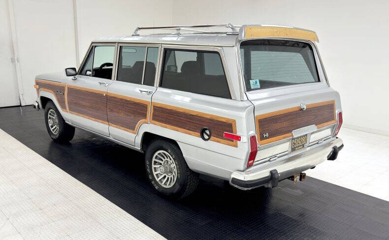 1988 Jeep Grand Wagoneer
