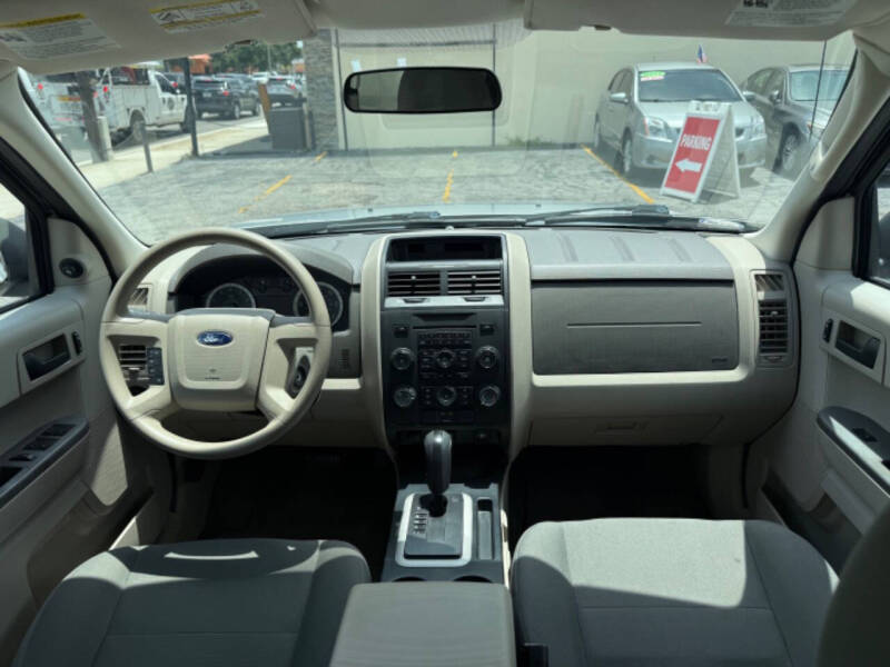 2010 Ford Escape XLS