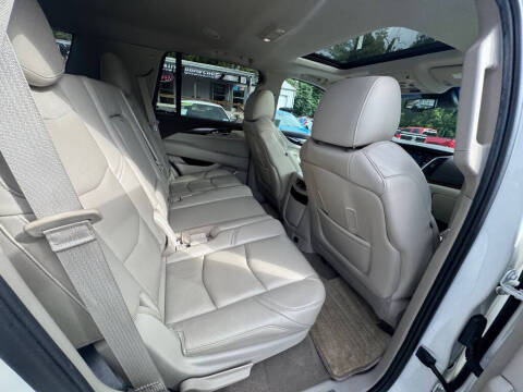 2015 Cadillac Escalade Luxury