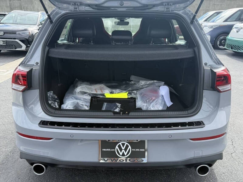 2025 Volkswagen Golf GTI Autobahn