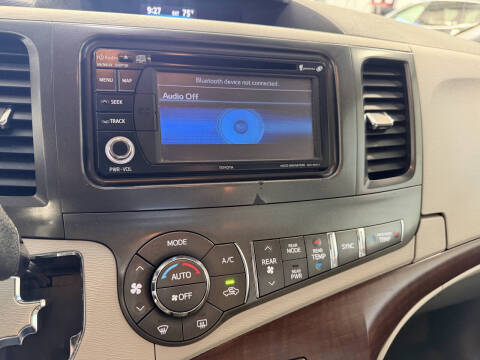 2014 Toyota Sienna
