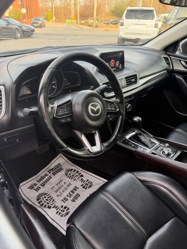 2018 Mazda MAZDA3 Touring