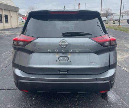 2025 Nissan Rogue SV