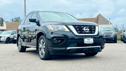 2018 Nissan Pathfinder S