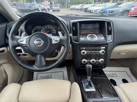 2014 Nissan Maxima