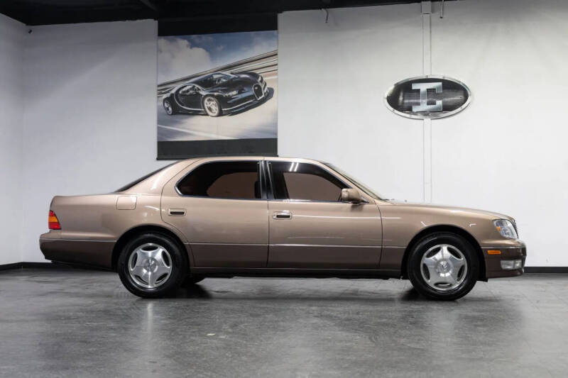 1998 Lexus LS 400