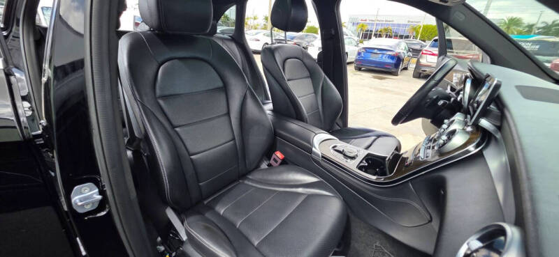 2019 Mercedes-Benz GLC GLC 300