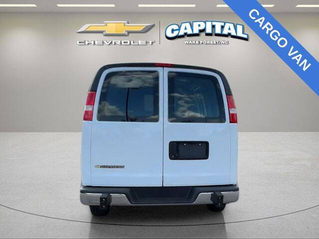 2024 Chevrolet Express 2500