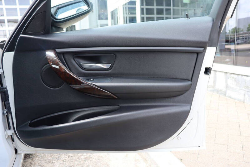2015 BMW 3 Series 320i xDrive