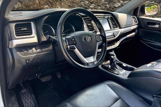 2018 Toyota Highlander SE