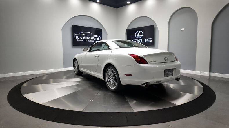 2005 Lexus SC 430