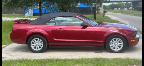 2005 Ford Mustang V6 Deluxe