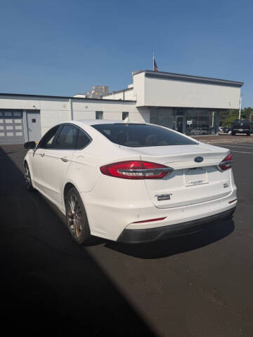 2019 Ford Fusion SEL