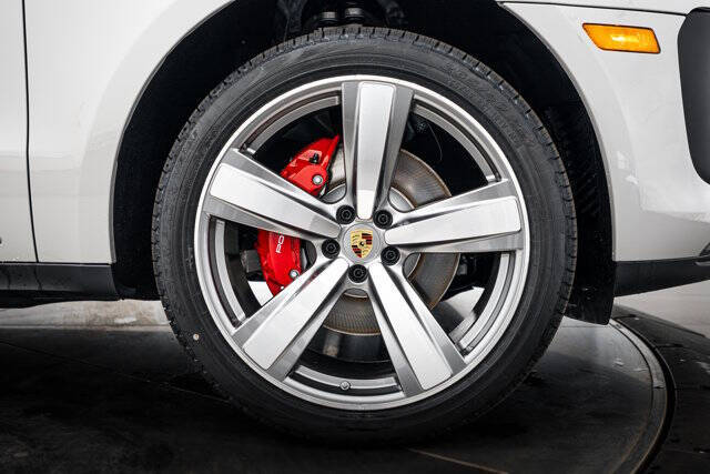 2026 Porsche Macan S
