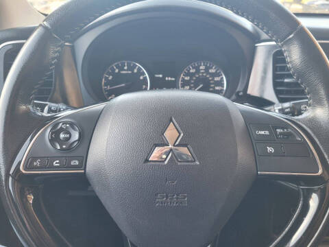 2019 Mitsubishi Outlander SE