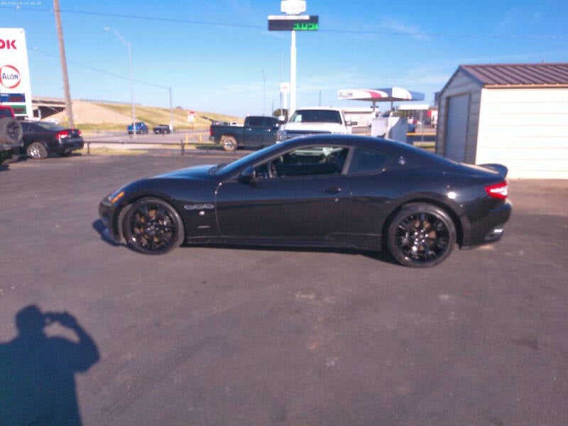 2012 Maserati GranTurismo null photo 2