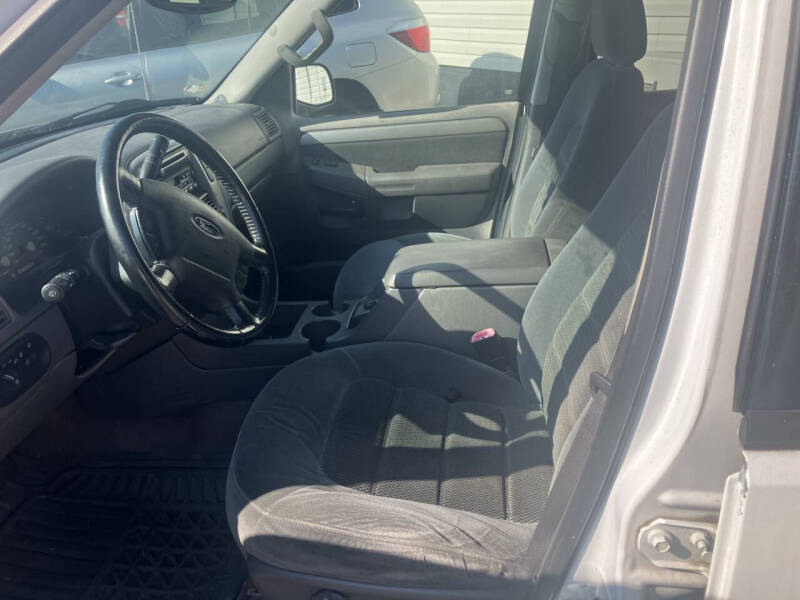 2003 Ford Explorer XLT