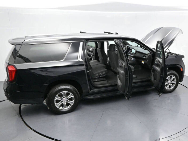 2023 GMC Yukon XL SLE