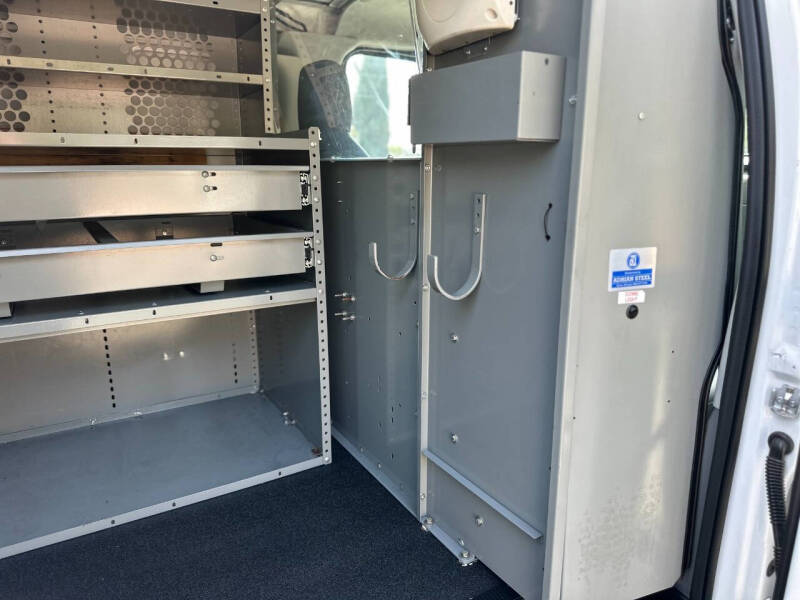 2009 Ford E-Series E-250