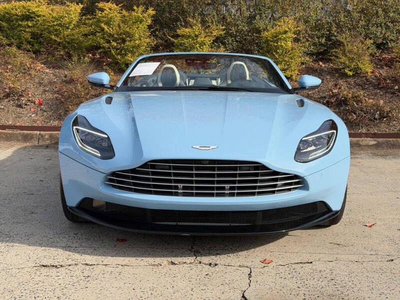 2023 Aston Martin DB11 Volante