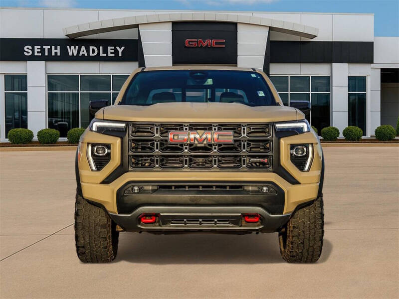 2023 GMC Canyon AT4