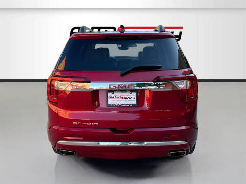 2022 GMC Acadia Denali