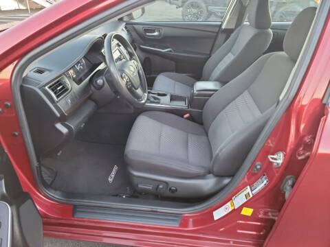 2017 Toyota Camry LE