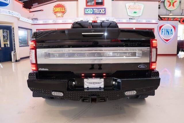2022 Ford F-450 Super Duty Platinum