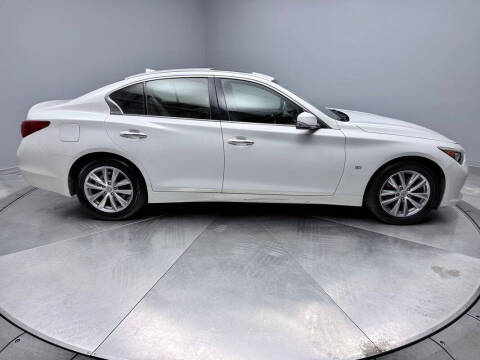 2015 Infiniti Q50