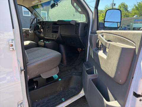 2020 Chevrolet Express 2500