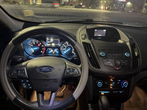 2019 Ford Escape S