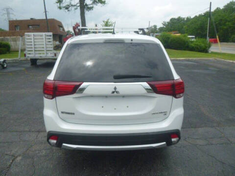 2016 Mitsubishi Outlander SE