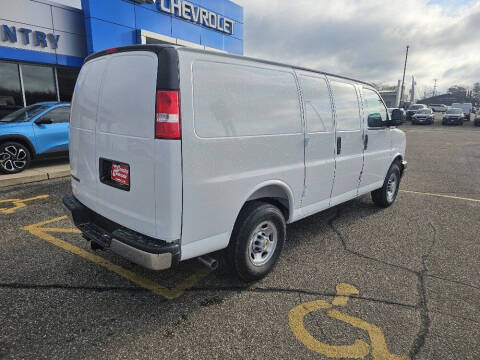 2025 Chevrolet Express 2500