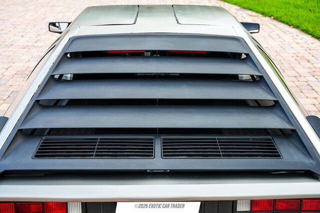 1981 DeLorean DMC-12