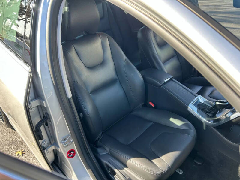 2016 Volvo S60 T5 Drive-E Premier