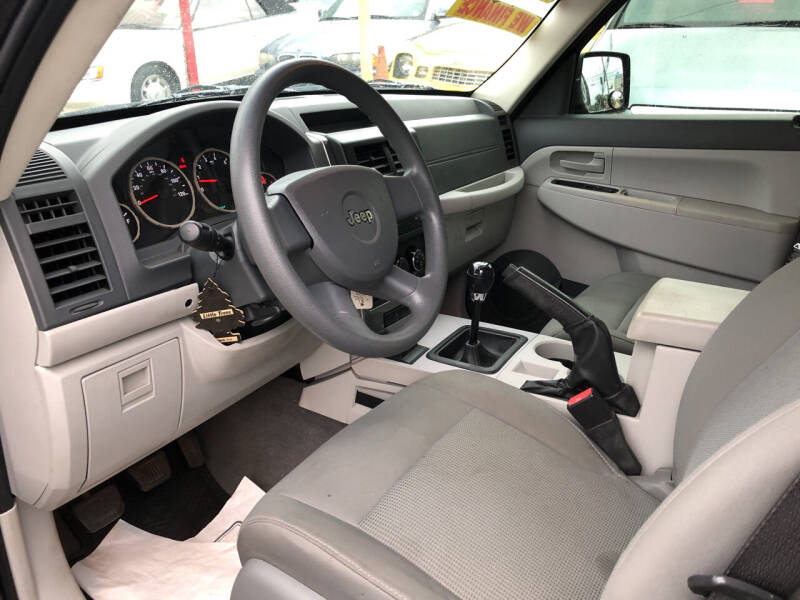 2008 Jeep Liberty Sport