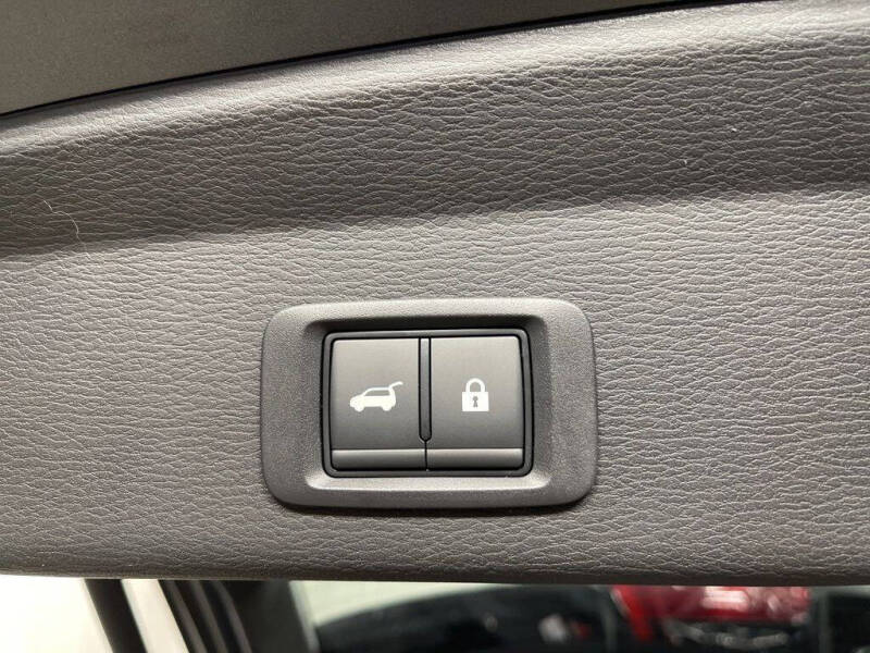 2026 Mitsubishi Outlander PHEV SEL