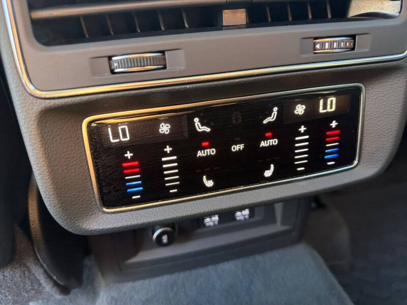 2020 Audi Q7 quattro Premium Plus 55 TFSI