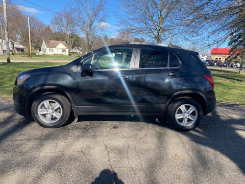 2015 Chevrolet Trax for sale at Bowlings Used Cars in Canton OH