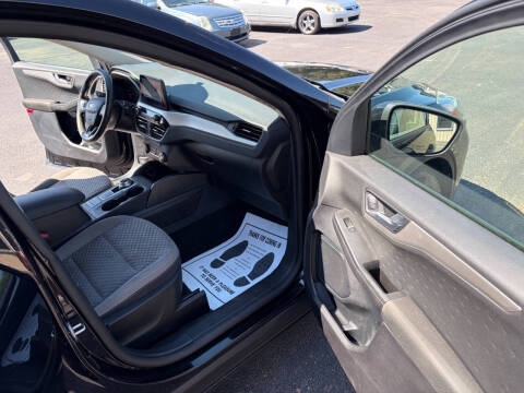 2020 Ford Escape SE